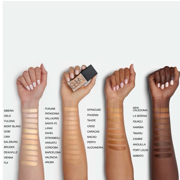 NARS Barcelona Light Reflecting Skin Improving Medium Coverage Foundation - Picture 10 of 11